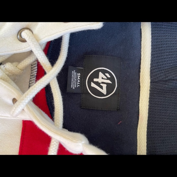 Red Sox sweatshirt - Picture 3 of 3